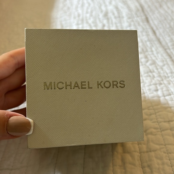 Stunning Michael Kors Watch - Picture 6 of 6